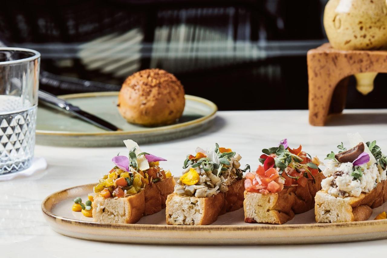 Crowne Plaza - West Cairo Arkan By Ihg 6th of October City Ngoại thất bức ảnh Bruschetta