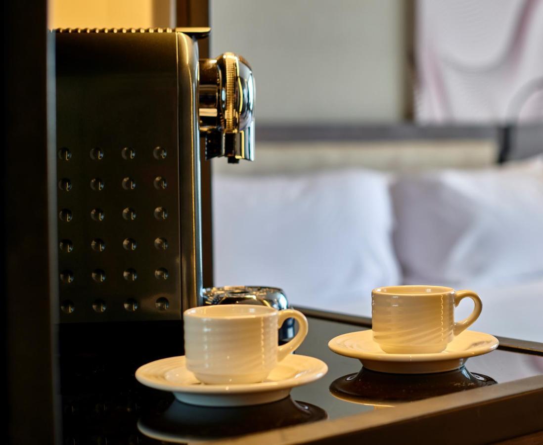Crowne Plaza - West Cairo Arkan By Ihg 6th of October City Ngoại thất bức ảnh Espresso machine