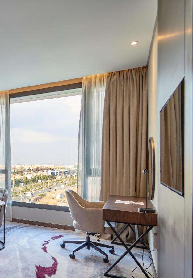 Crowne Plaza - West Cairo Arkan By Ihg 6th of October City Ngoại thất bức ảnh A room at the hotel