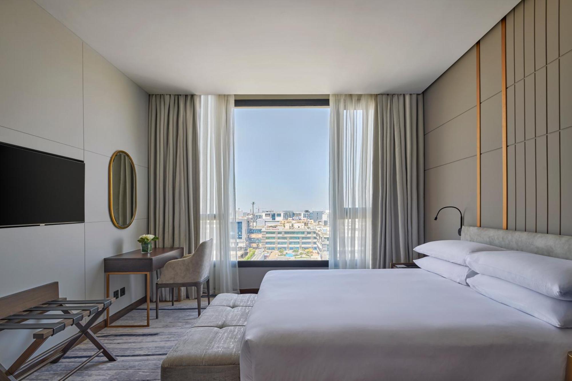Crowne Plaza - West Cairo Arkan By Ihg 6th of October City Ngoại thất bức ảnh Deluxe room